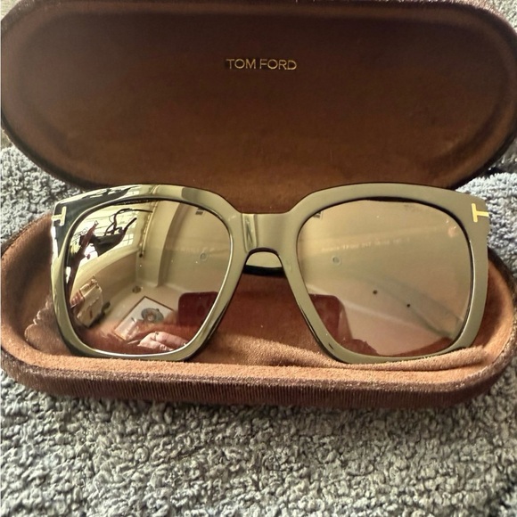 Tom Ford Amarra - Picture 3 of 5